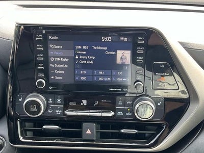 2022 Toyota Highlander XLE FWD (Natl)