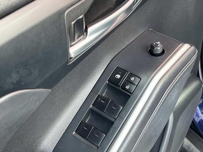 2022 Toyota Highlander XLE FWD (Natl)