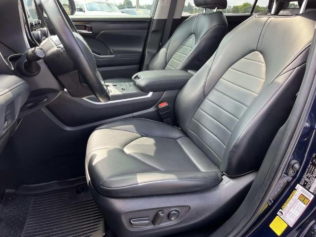 2022 Toyota Highlander XLE FWD (Natl)