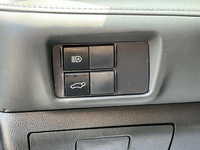 2022 Toyota Highlander XLE FWD (Natl)