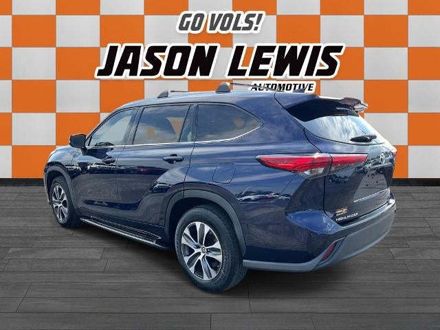 2022 Toyota Highlander XLE FWD (Natl)