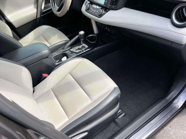 2017 Toyota RAV4 Hybrid Limited AWD (Natl)