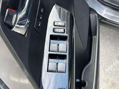 2017 Toyota RAV4 Hybrid Limited AWD (Natl)