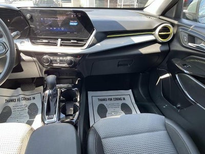 2025 Chevrolet Trax FWD 4dr LT