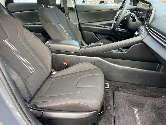2024 Hyundai ELANTRA SEL IVT
