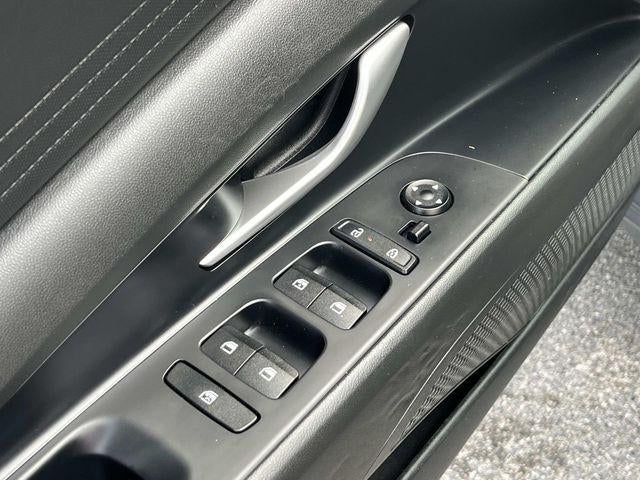 2024 Hyundai ELANTRA SEL IVT