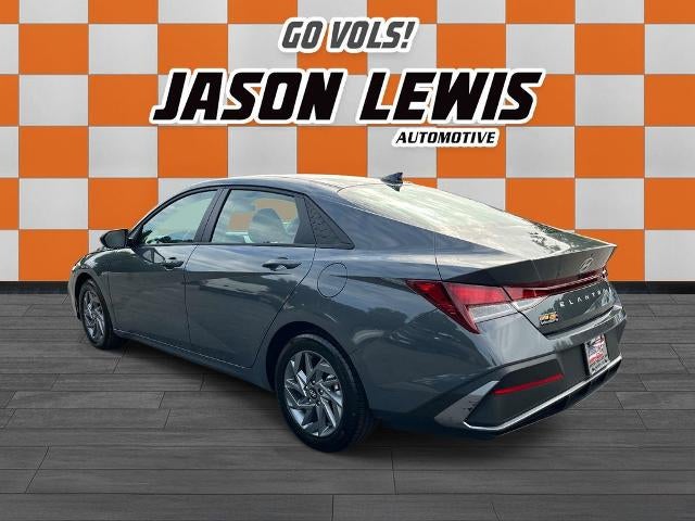 2024 Hyundai ELANTRA SEL IVT
