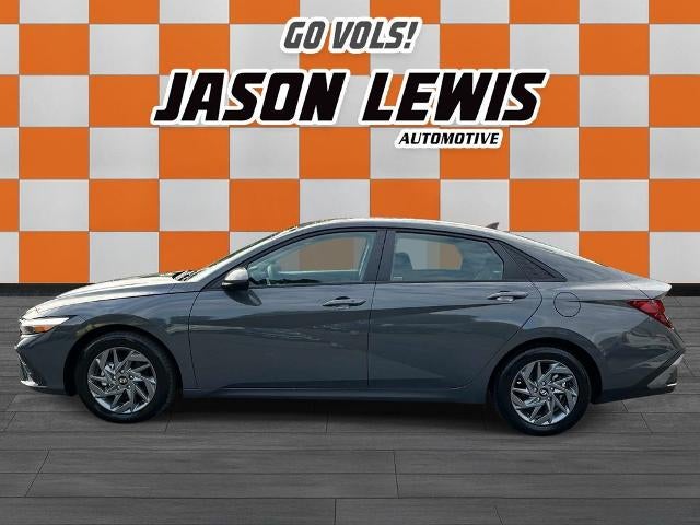 2024 Hyundai ELANTRA SEL IVT