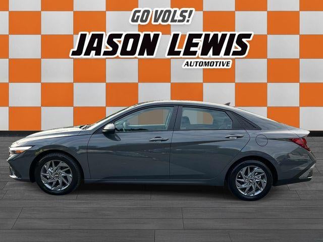 2024 Hyundai ELANTRA SEL IVT