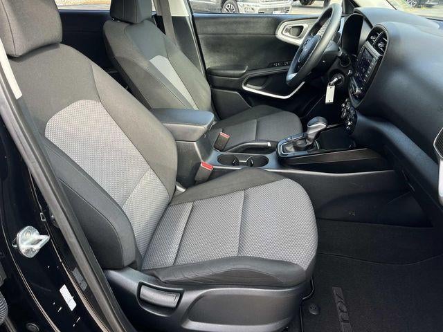 2022 Kia Soul LX IVT