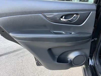 2020 Nissan Rogue FWD SV