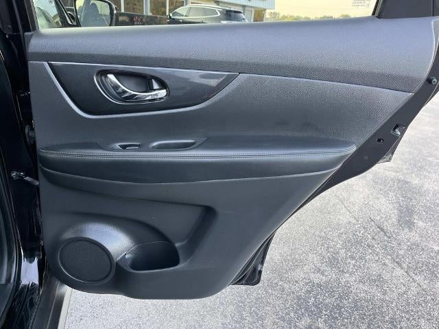 2020 Nissan Rogue FWD SV