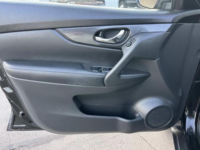 2020 Nissan Rogue FWD SV