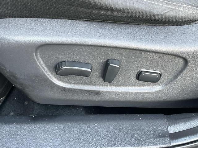 2020 Nissan Rogue FWD SV
