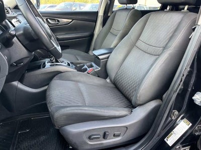 2020 Nissan Rogue FWD SV