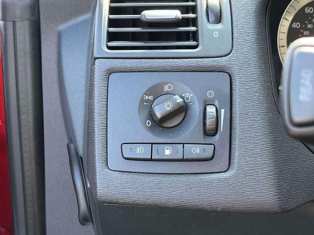 2011 Volvo C70 2dr Conv Auto