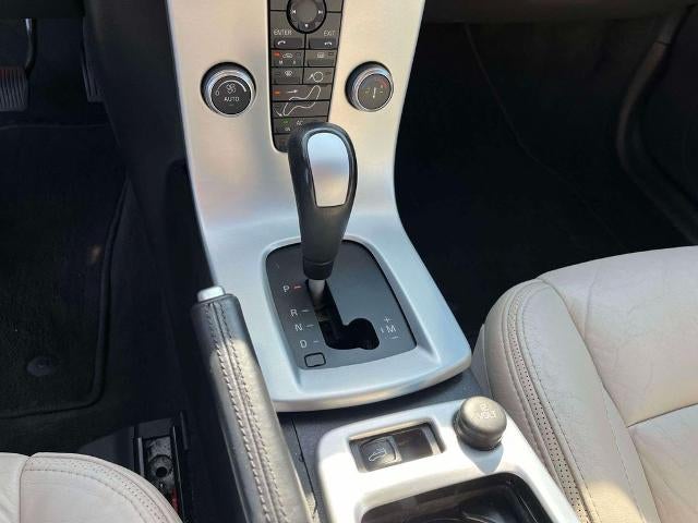 2011 Volvo C70 2dr Conv Auto