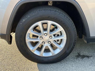 2021 Jeep Grand Cherokee Laredo E 4x4