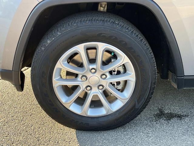 2021 Jeep Grand Cherokee Laredo E 4x4