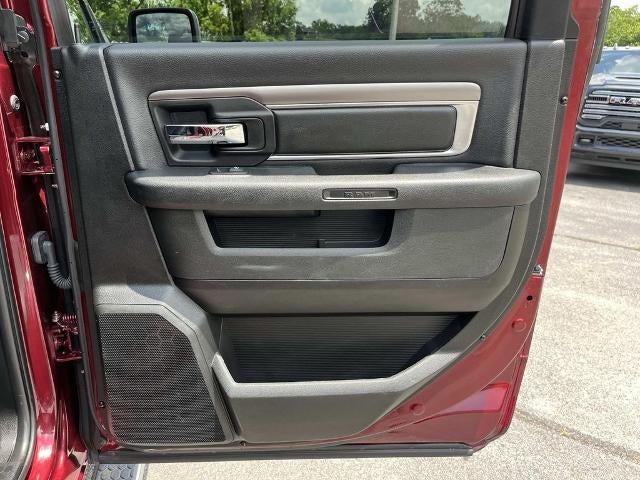 2024 RAM 1500 Classic Warlock 4x4 Crew Cab 5'7" Box