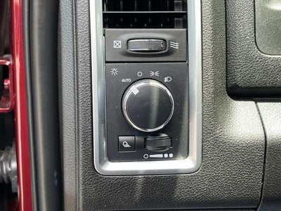2024 RAM 1500 Classic Warlock 4x4 Crew Cab 5'7" Box