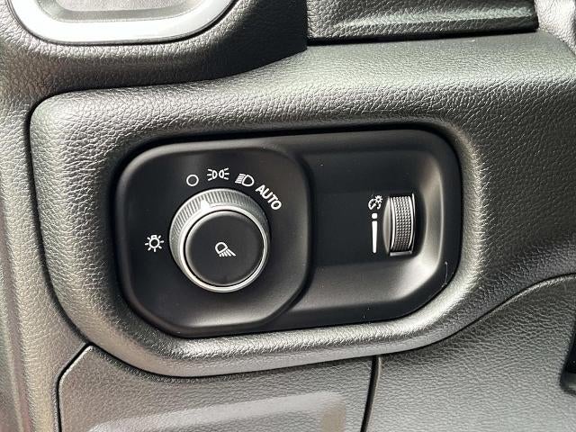 2024 RAM 1500 Laramie 4x2 Crew Cab 5'7" Box