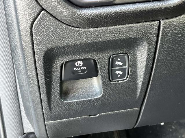 2025 RAM 1500 Big Horn 4x4 Crew Cab 5'7" Box