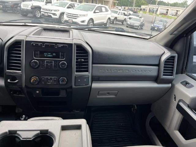 2019 Ford Super Duty F-450 DRW XL 4WD Crew Cab 179" WB 60" CA