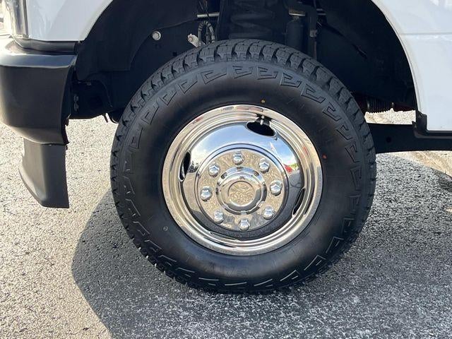 2021 Ford Super Duty F-350 DRW XL 4WD Crew Cab 179" WB 60" CA