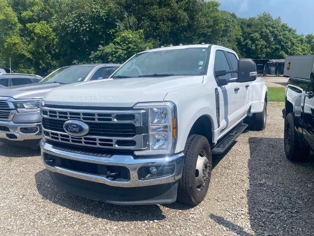 2026 Ford Super Duty F-350 DRW XLT 4WD Crew Cab 8' Box