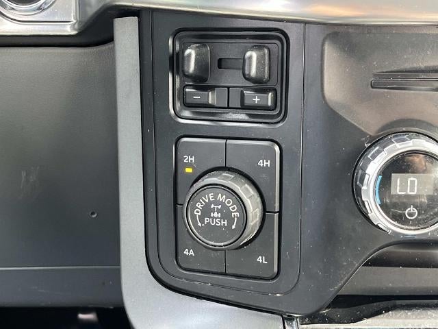 2021 Ford F-150 LARIAT 4WD SuperCrew 5.5' Box