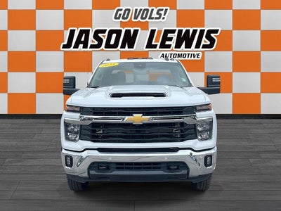 2025 Chevrolet Silverado 3500 HD Crew Cab Long Box 4-Wheel Drive LT