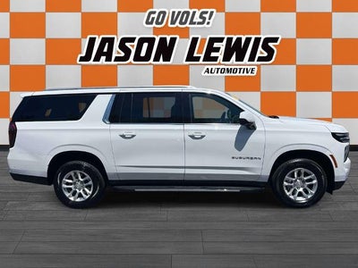 2025 Chevrolet Suburban 4WD LT