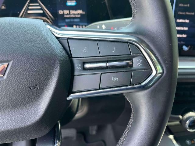 2025 Chevrolet Suburban 4WD LT