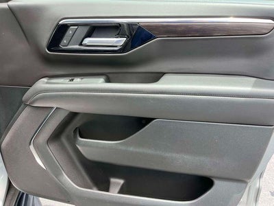 2025 Chevrolet Tahoe 4WD LT