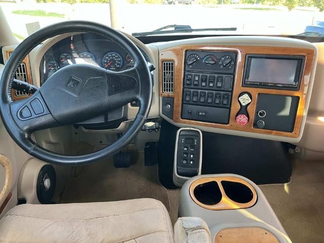 2008 International DuraStar 4400 SBA LP 4X2