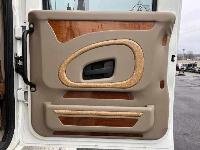2008 International DuraStar 4400 SBA LP 4X2