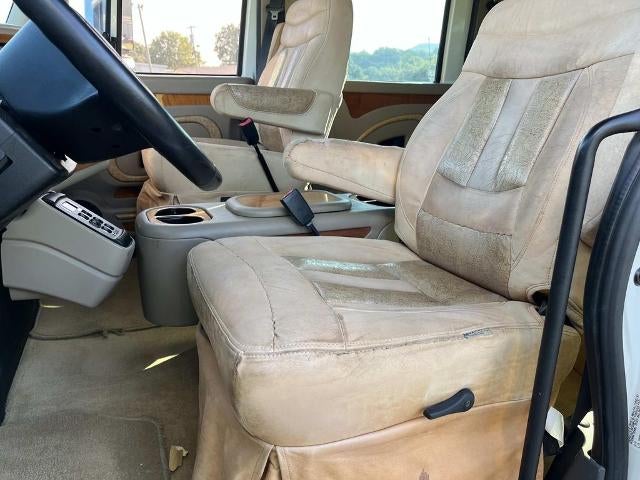 2008 International DuraStar 4400 SBA LP 4X2