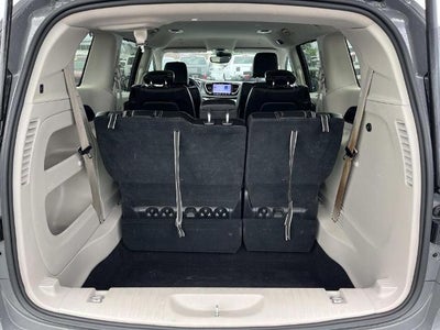 2023 Chrysler Pacifica Touring L FWD