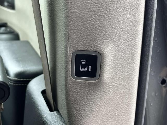 2023 Chrysler Pacifica Touring L FWD