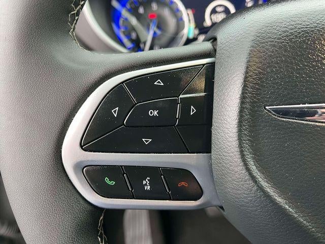 2025 Chrysler Pacifica Select FWD