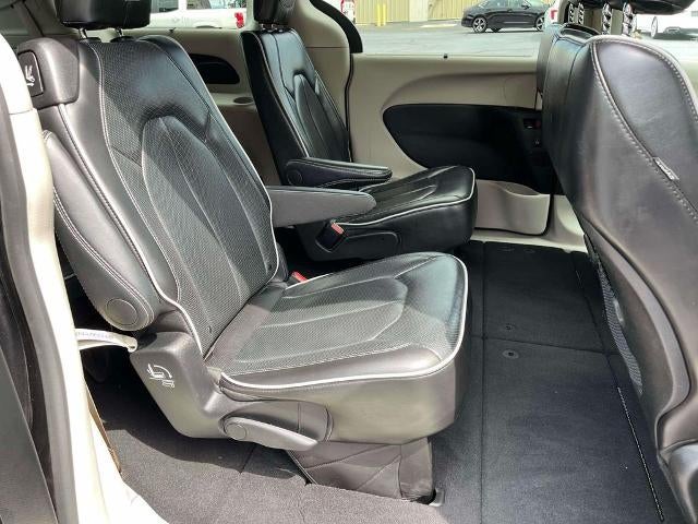 2024 Chrysler Pacifica Limited FWD