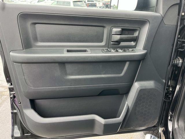 2012 RAM 3500 4WD Crew Cab 8 Ft Box ST