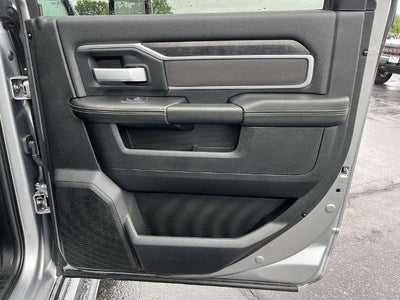 2024 RAM 3500 Big Horn 4x4 Crew Cab 8' Box