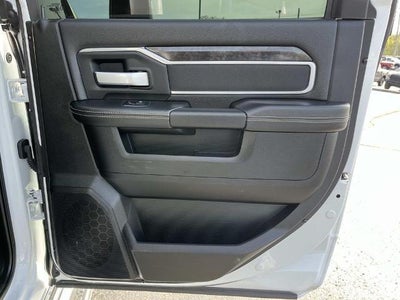 2024 RAM 3500 Big Horn 4x4 Crew Cab 8' Box