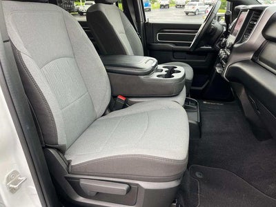 2024 RAM 3500 Big Horn 4x4 Crew Cab 8' Box