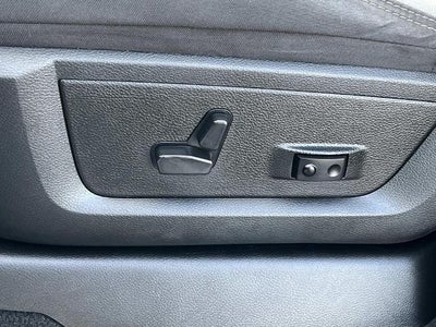 2024 RAM 3500 Big Horn 4x4 Crew Cab 8' Box