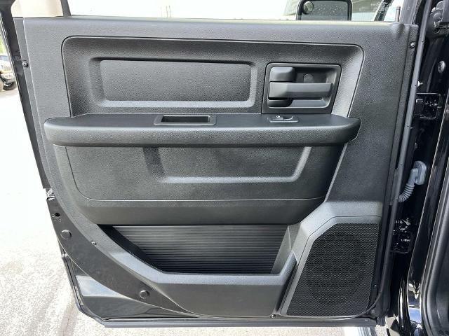 2023 RAM 1500 Classic Tradesman 4x4 Crew Cab 5'7" Box
