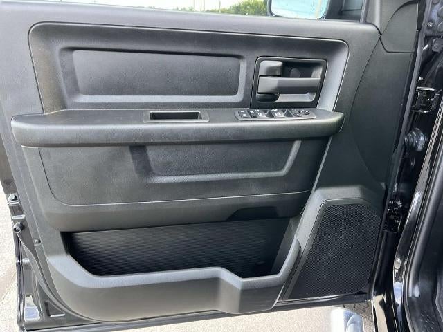 2023 RAM 1500 Classic Tradesman 4x4 Crew Cab 5'7" Box