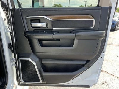 2024 RAM 2500 Laramie 4x4 Crew Cab 6'4" Box